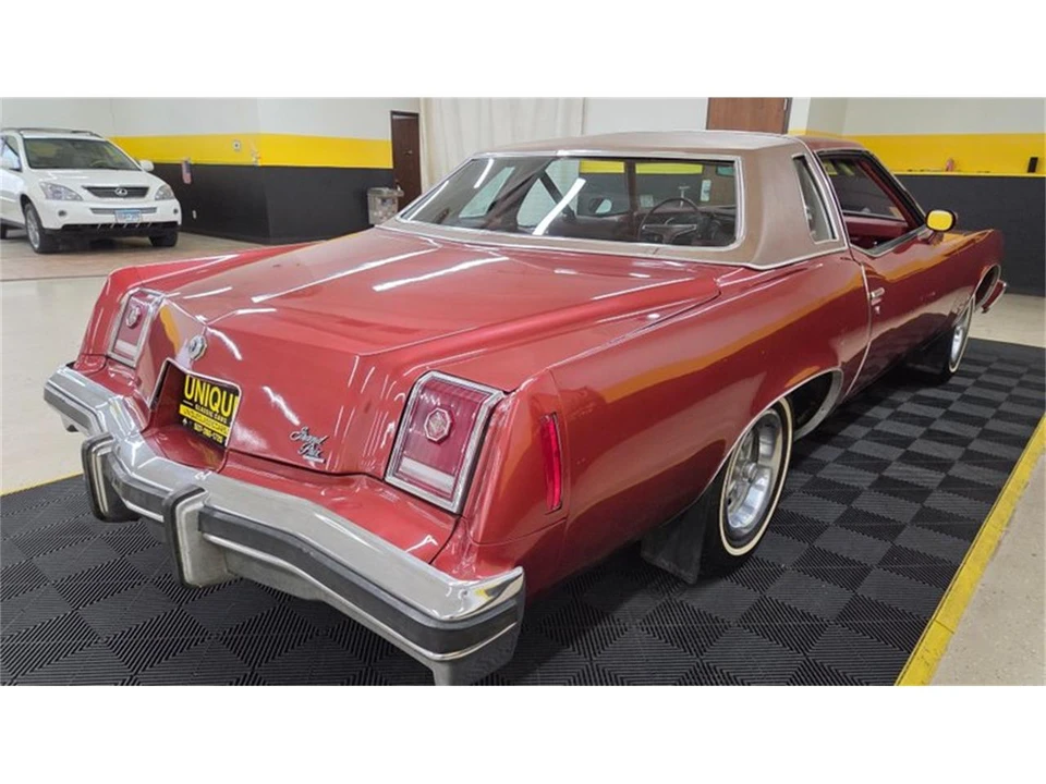 1977 Pontiac Grand Prix 3rd+ Gen - Image 4 of 31