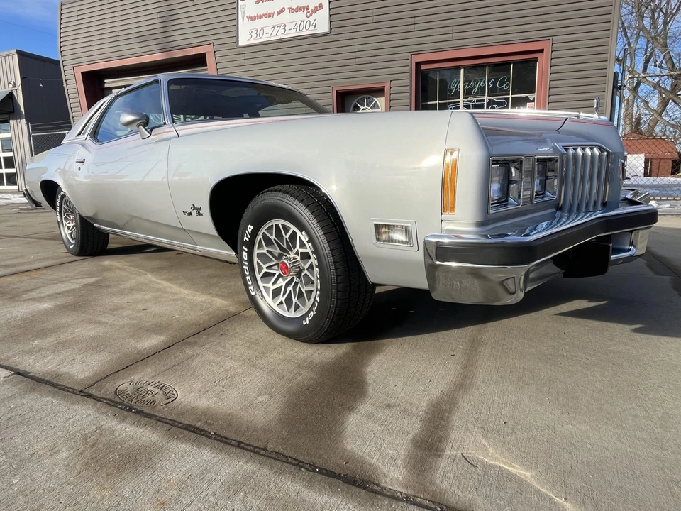 1977 Pontiac Grand Prix 3rd+ Gen - Image 18 of 31