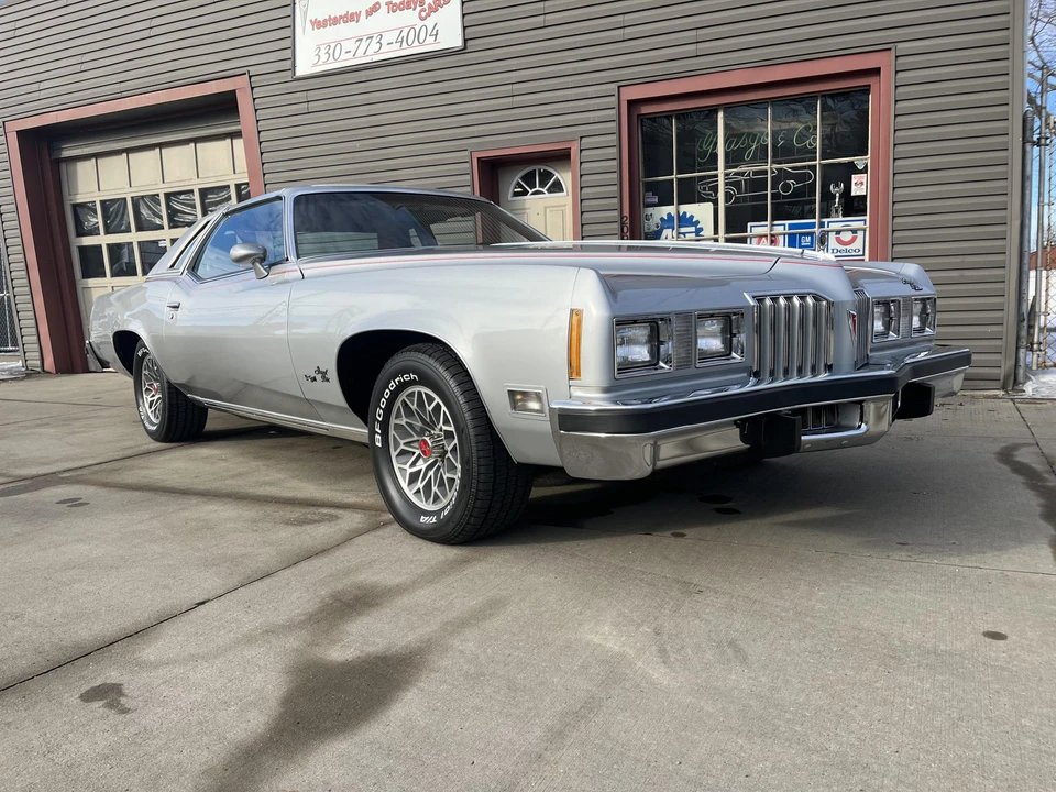 1977 Pontiac Grand Prix 3rd+ Gen - Image 16 of 31