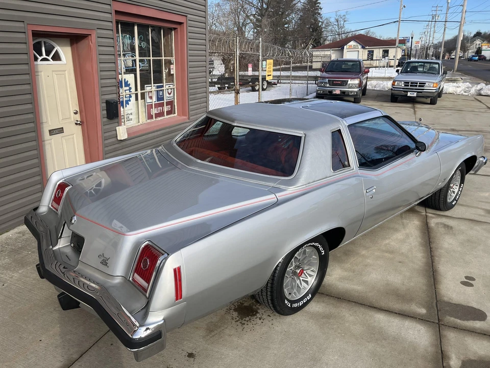 1977 Pontiac Grand Prix 3rd+ Gen - Image 30 of 31