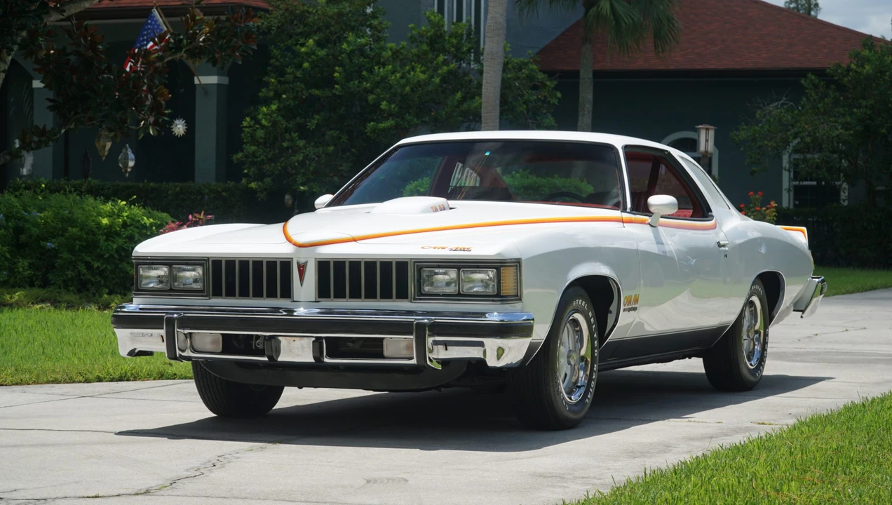 1977 Pontiac LeMans 4th+ Gen - Image 3 of 31