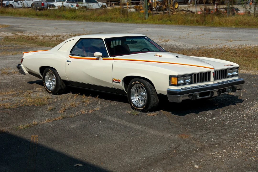 1977 Pontiac LeMans 4th+ Gen - Image 2 of 31