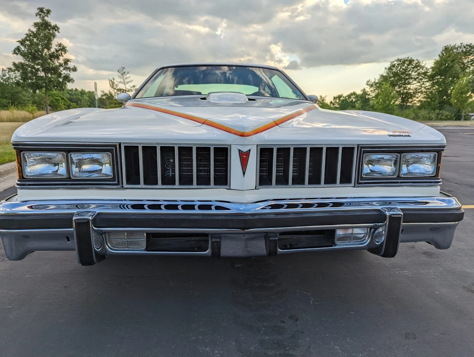 1977 Pontiac LeMans 4th+ Gen - Image 5 of 31