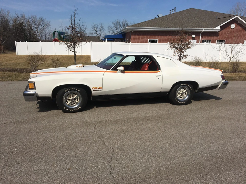 1977 Pontiac LeMans 4th+ Gen - Image 4 of 31