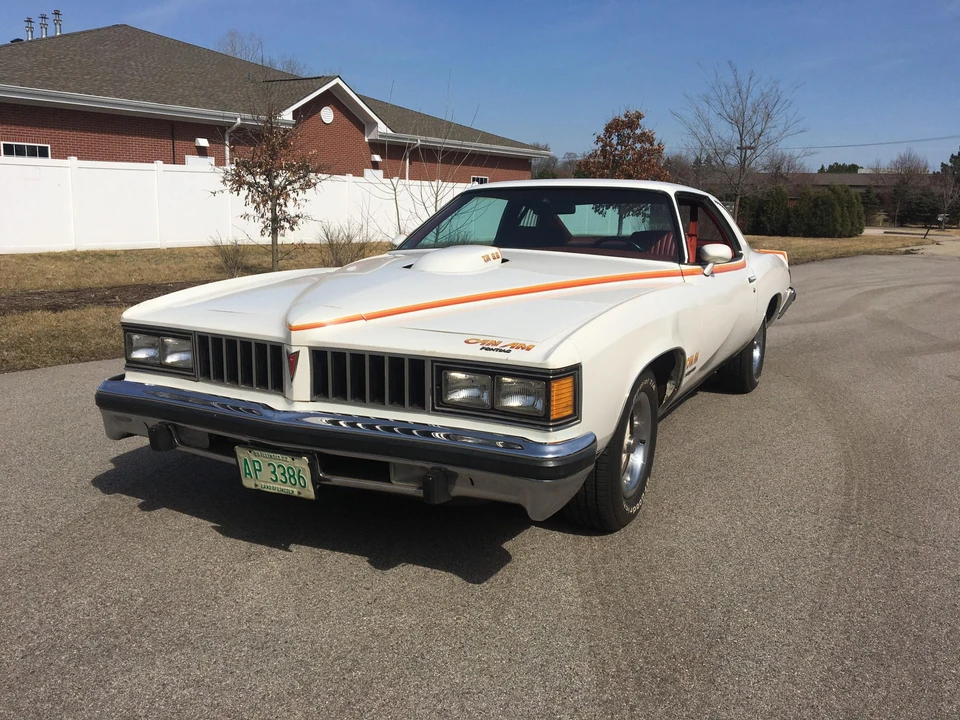 1977 Pontiac LeMans 4th+ Gen - Image 2 of 31