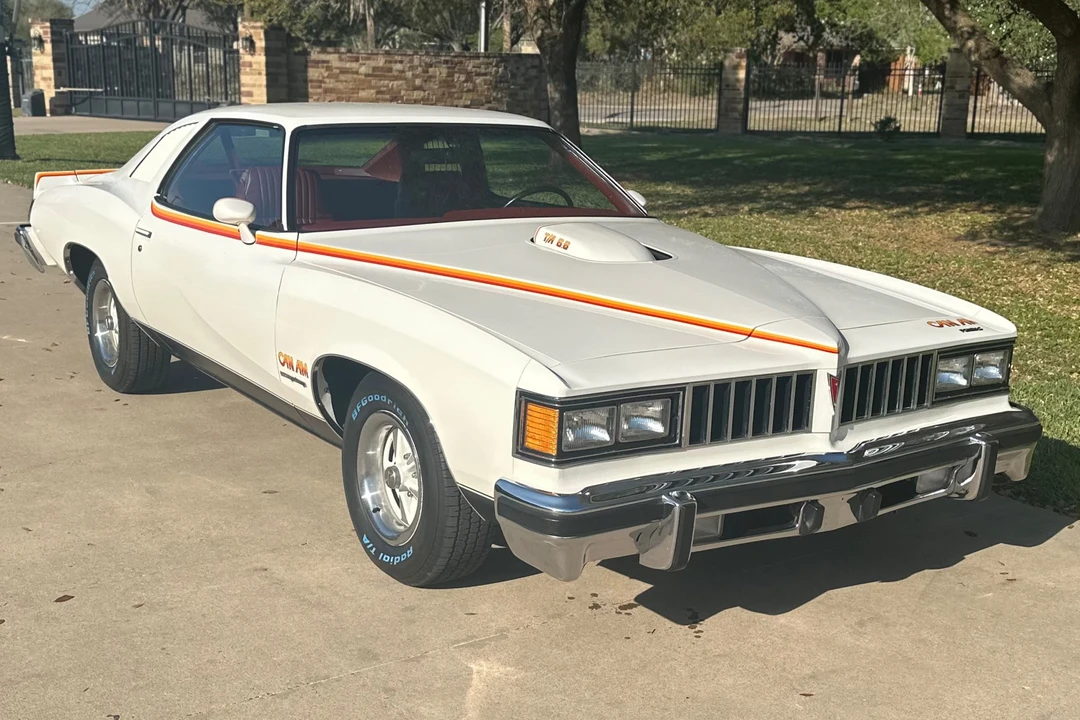 1977 Pontiac LeMans 4th+ Gen - Image 17 of 31