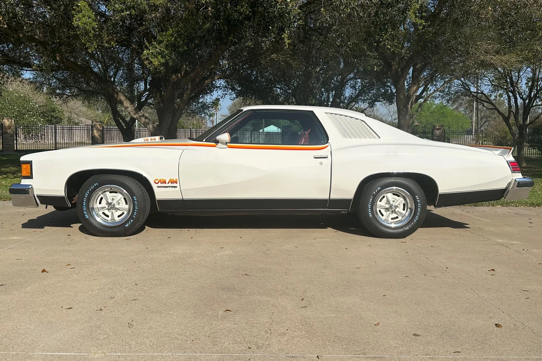 1977 Pontiac LeMans 4th+ Gen - Image 4 of 31