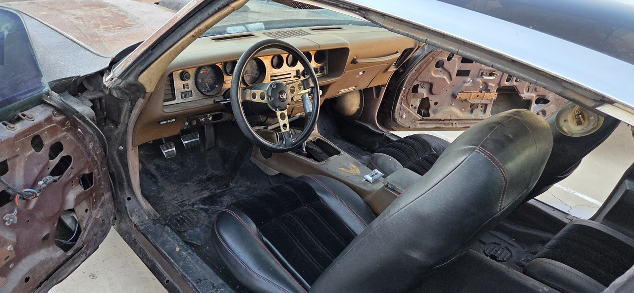 1977 Pontiac Firebird Trans Am 2nd Gen - Image 19 of 21