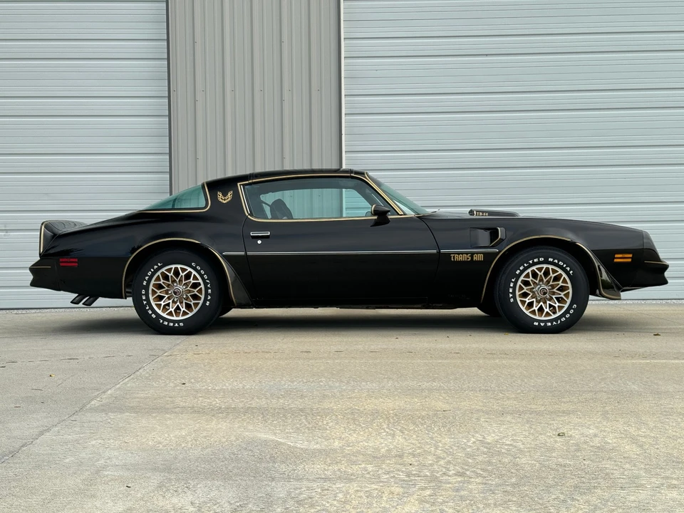 1977 Pontiac Firebird Trans Am 2nd Gen - Image 9 of 31