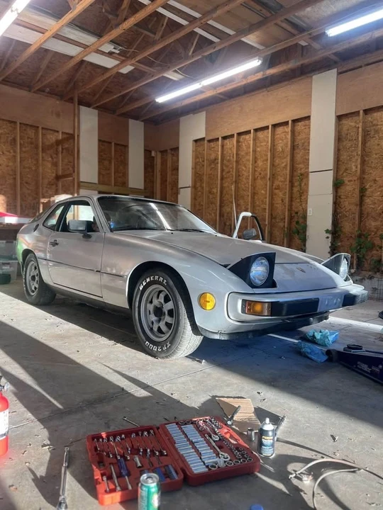 1977 Porsche 924 - Image 2 of 10