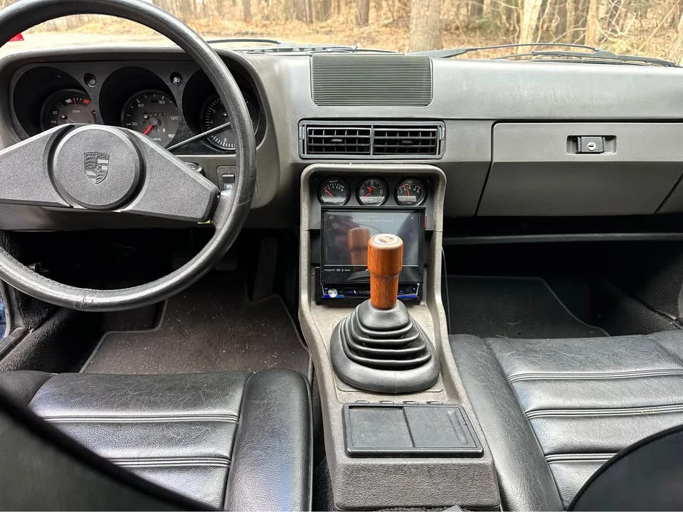 1977 Porsche 924 - Image 9 of 10