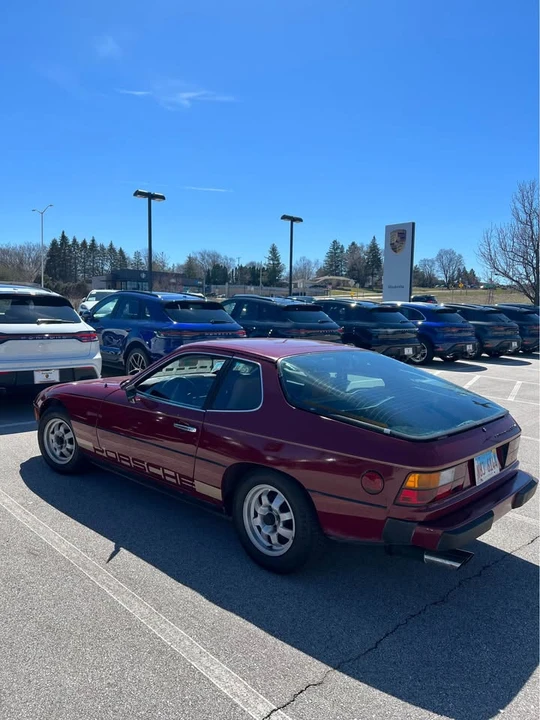 1977 Porsche 924 - Image 2 of 8