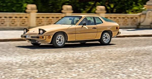 1977 Porsche 924 - Image 13 of 14
