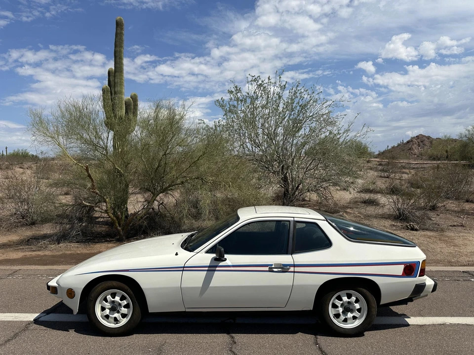 1977 Porsche 924 - Image 2 of 31