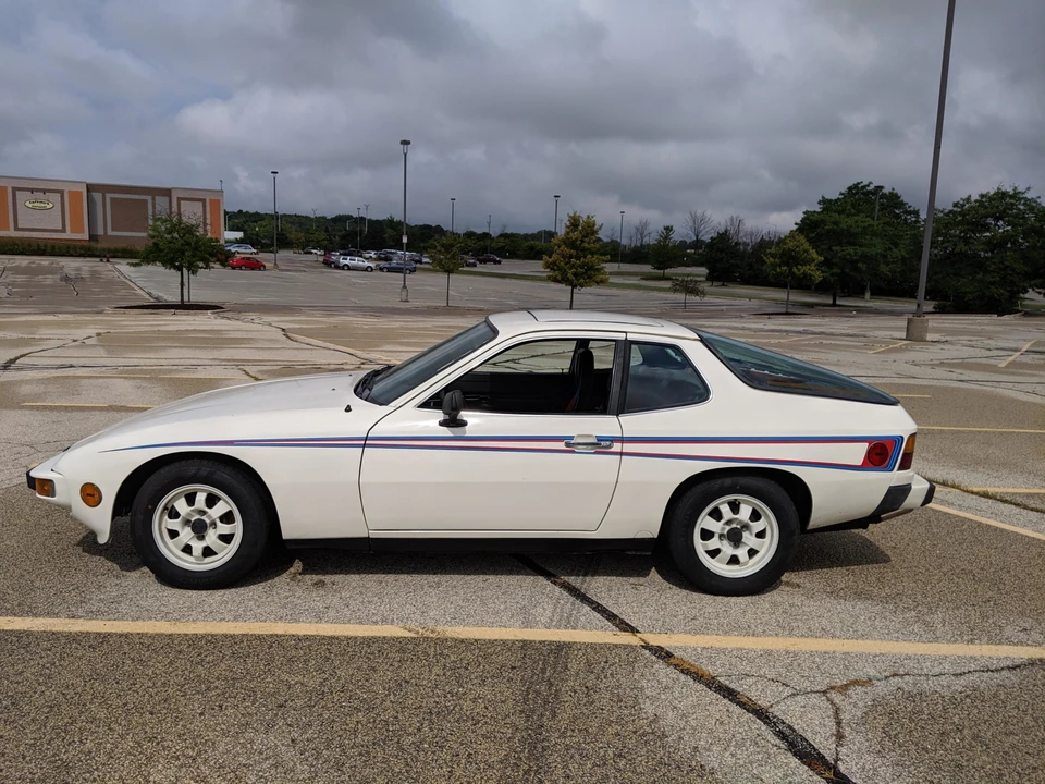 1977 Porsche 924 - Image 2 of 31