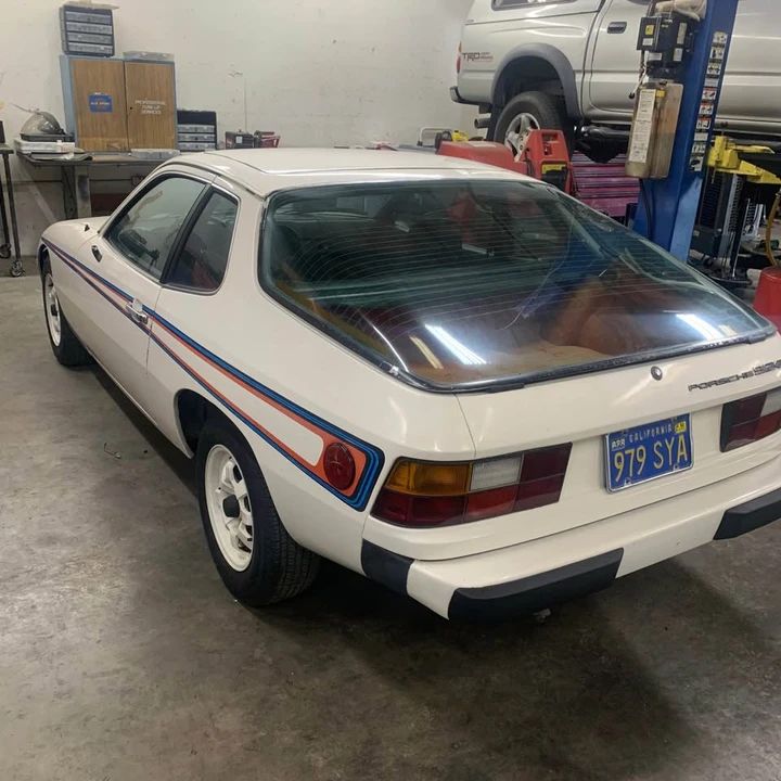 1977 Porsche 924 - Image 2 of 9