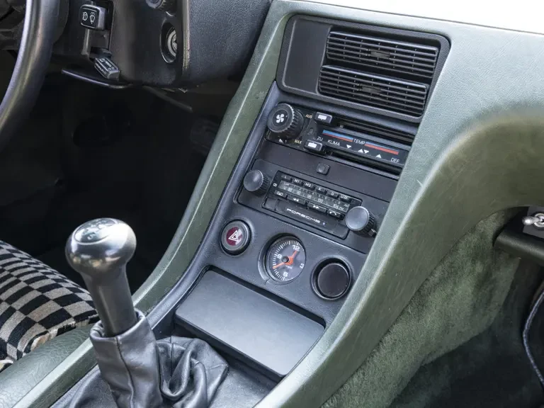 1977 Porsche 928 - Image 14 of 31