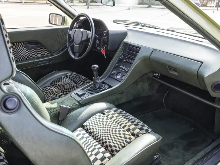 1977 Porsche 928 - Image 5 of 31
