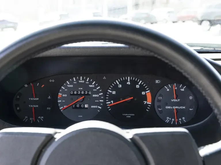 1977 Porsche 928 - Image 13 of 31
