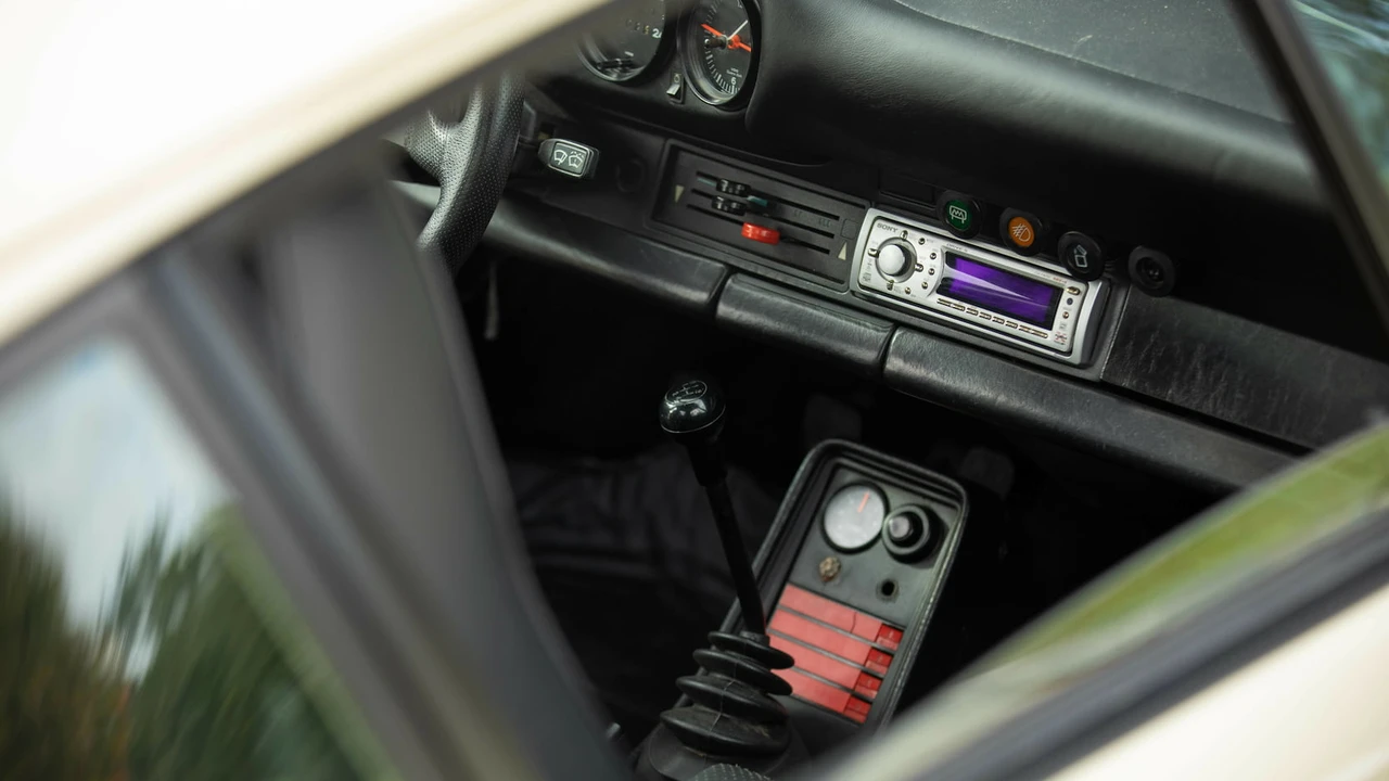 1977 Porsche 930 Turbo - Image 16 of 28