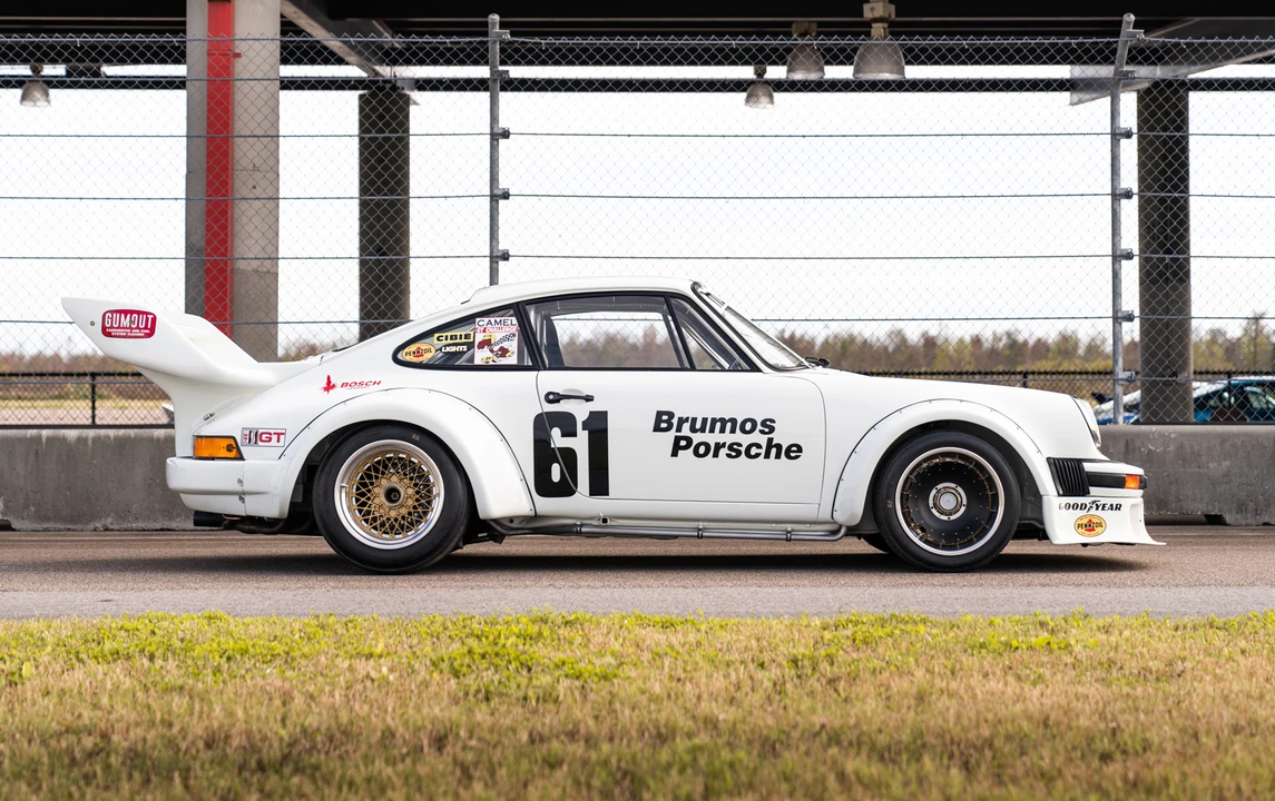 1977 Porsche 934 & 935 - Image 2 of 31