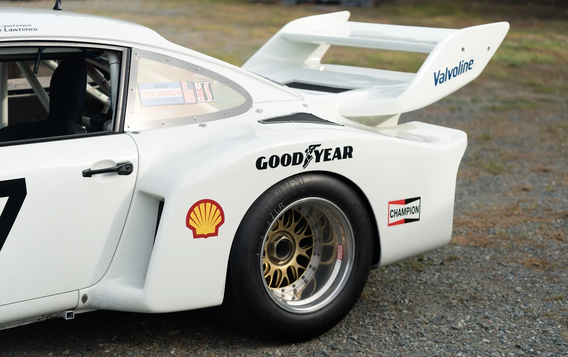 1977 Porsche 934 & 935 - Image 26 of 31