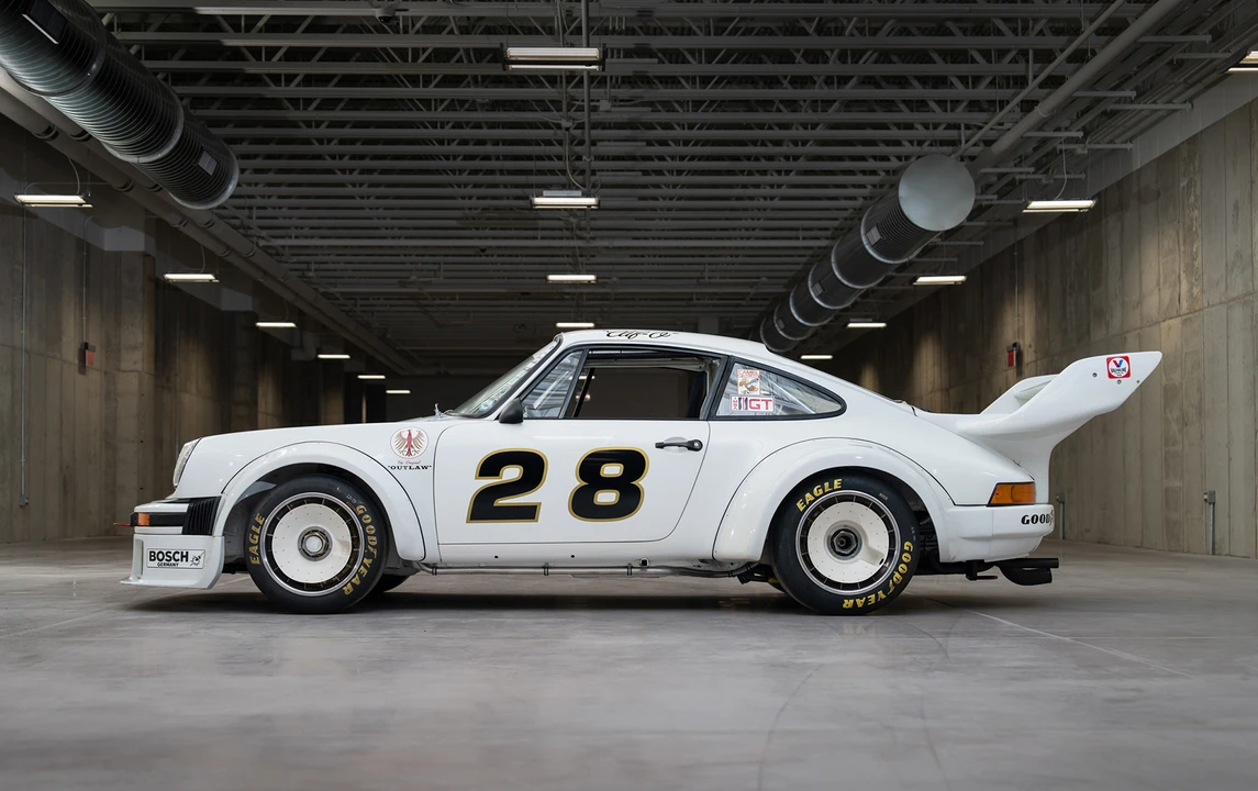 1977 Porsche 934 & 935 - Image 2 of 21
