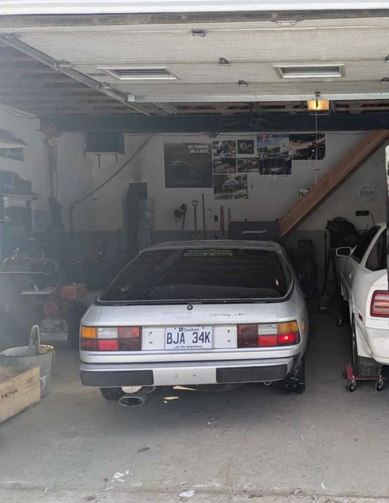 1977 Porsche 928 - Image 4 of 4