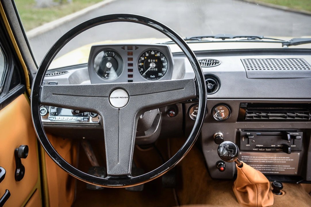 1977 Land Rover Range Rover Classic - Image 17 of 31