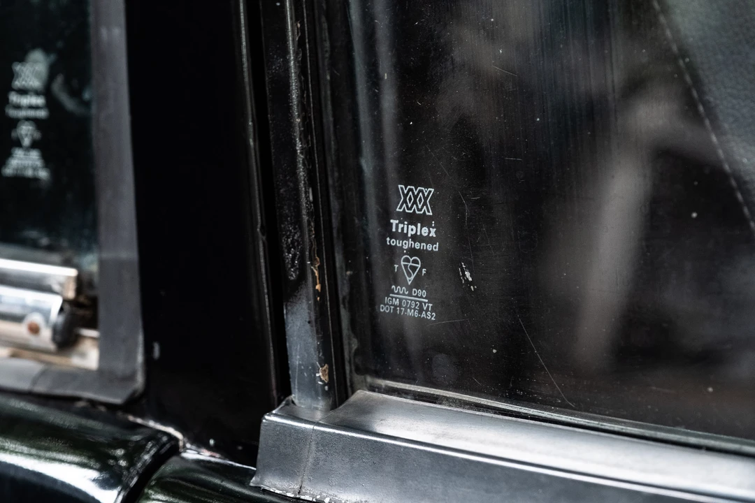 1977 Land Rover Range Rover Classic - Image 30 of 31