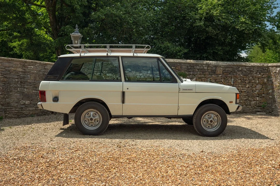 1977 Land Rover Range Rover Classic - Image 11 of 30