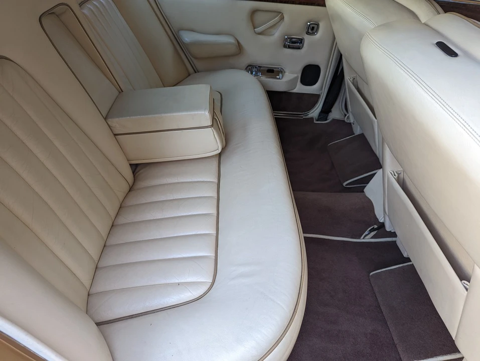 1977 Rolls-Royce Silver Shadow II - Image 27 of 30