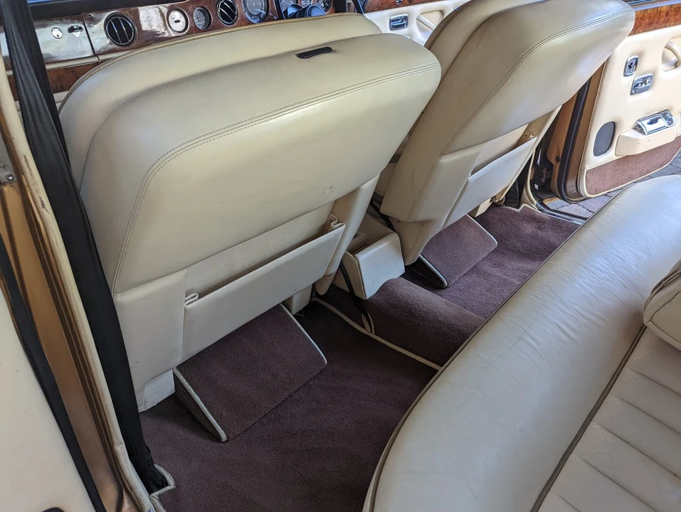 1977 Rolls-Royce Silver Shadow II - Image 24 of 30