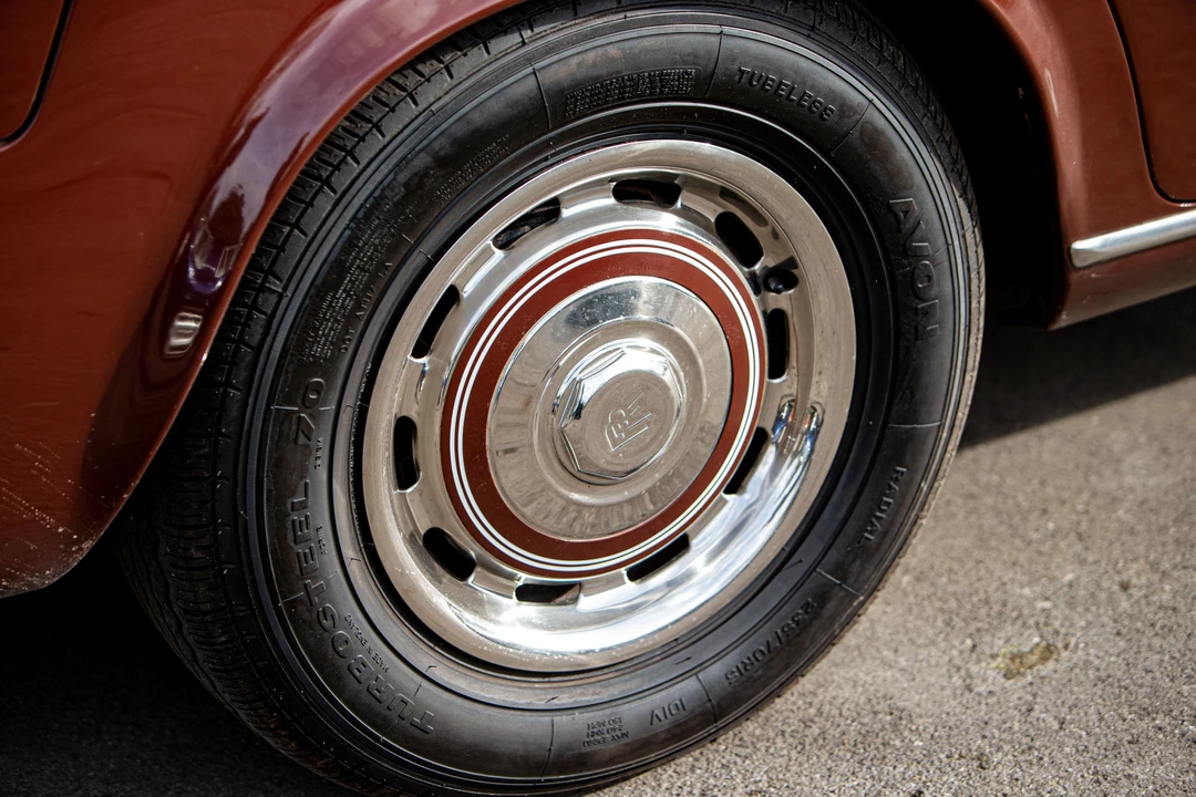 1977 Rolls-Royce Silver Shadow II - Image 6 of 19