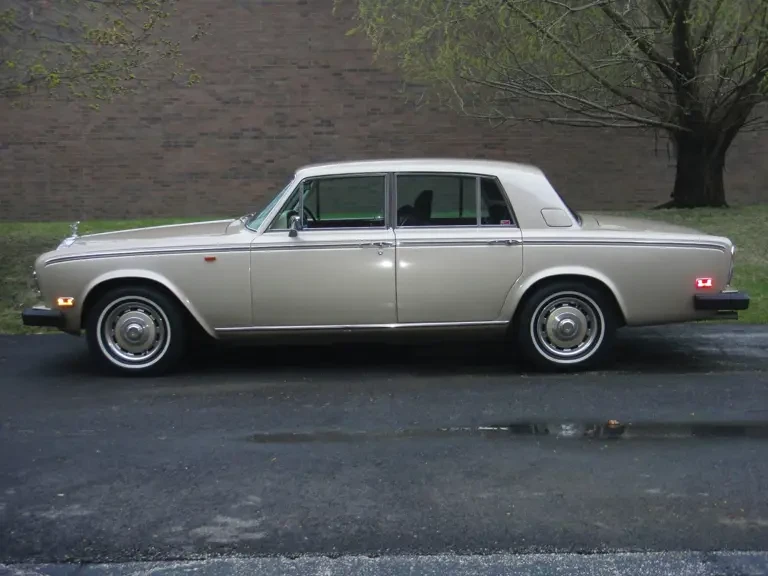 1977 Rolls-Royce Silver Shadow II - Image 2 of 2
