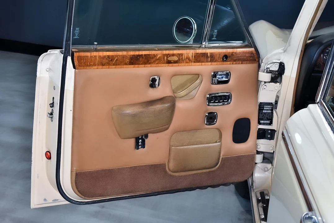 1977 Rolls-Royce Silver Shadow II - Image 29 of 30
