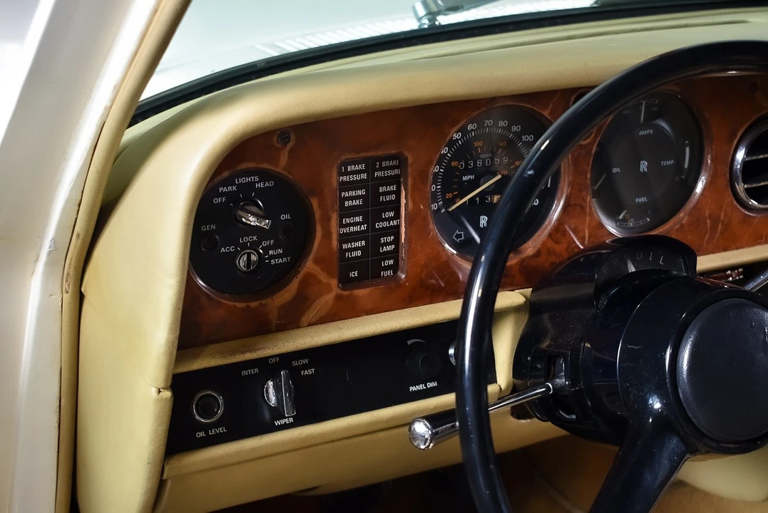 1977 Rolls-Royce Silver Shadow II - Image 26 of 30