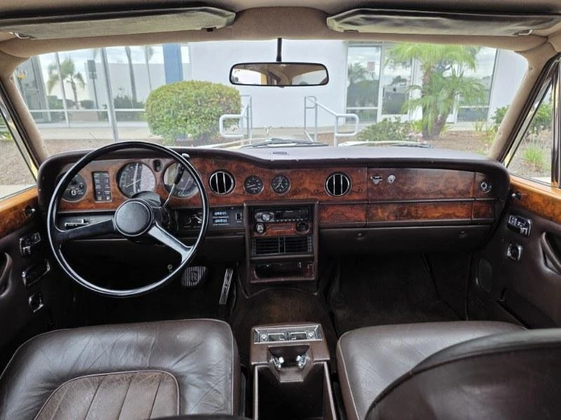 1977 Rolls-Royce Silver Shadow II - Image 11 of 16
