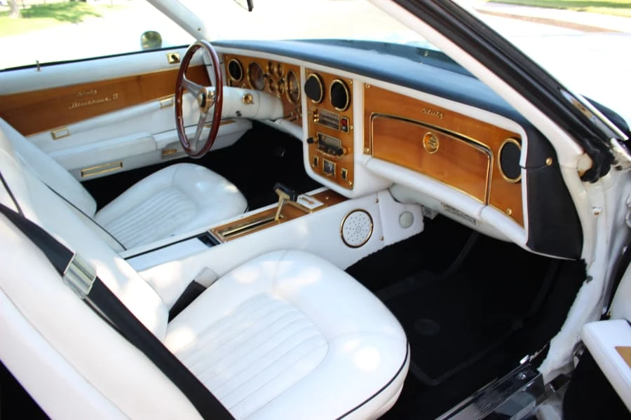 1977 Stutz Blackhawk - Image 6 of 8