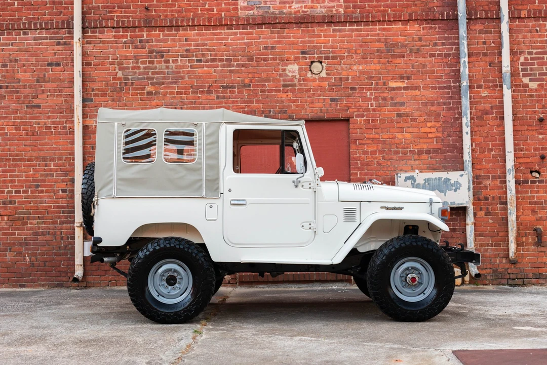 1977 Toyota J40 Land Cruiser - Image 11 of 31