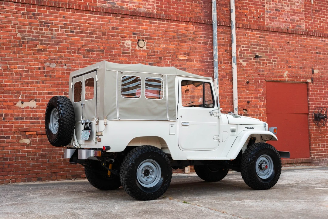 1977 Toyota J40 Land Cruiser - Image 10 of 31