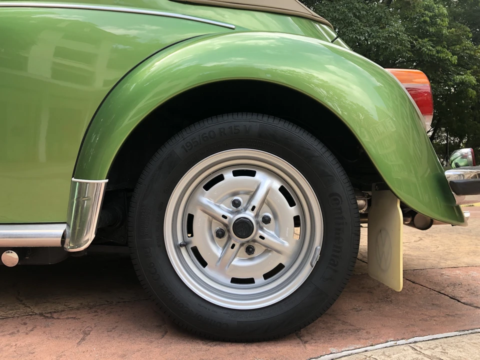 1977 Volkswagen Super Beetle - Image 25 of 31