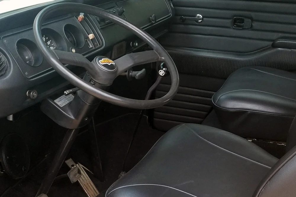 1977 Volkswagen Bay-Window Bus - Image 4 of 5