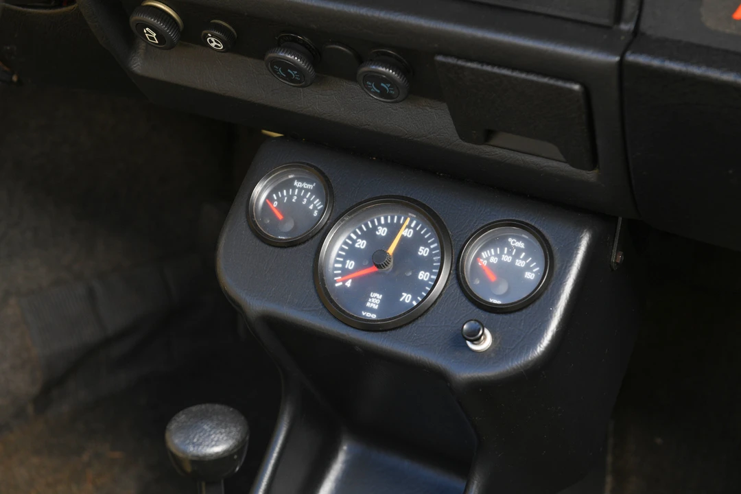1977 Volkswagen Super Beetle - Image 24 of 31