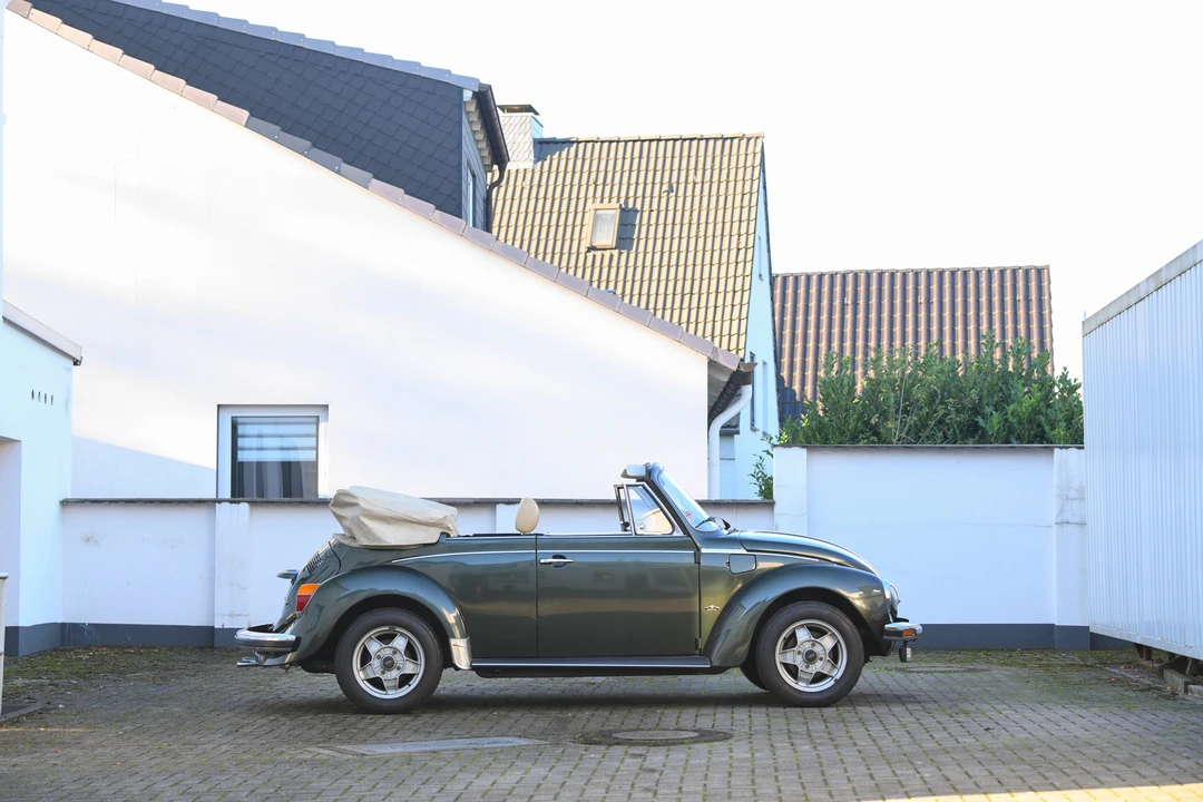 1977 Volkswagen Super Beetle - Image 3 of 31