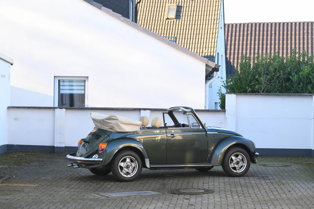1977 Volkswagen Super Beetle - Image 7 of 31