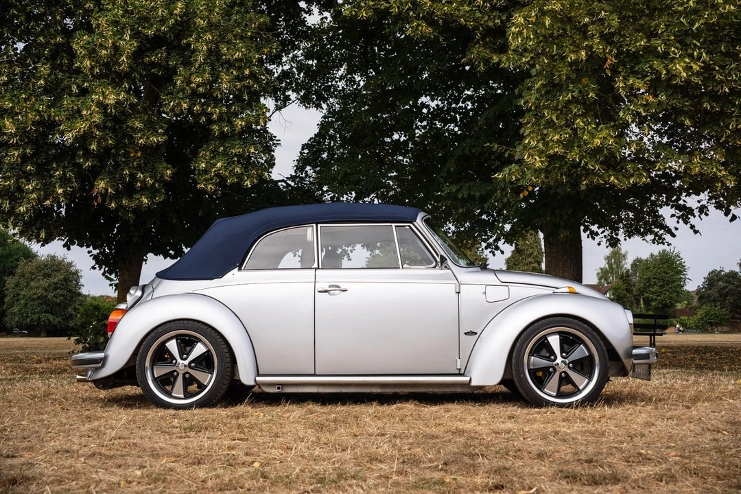 1977 Volkswagen Super Beetle - Image 10 of 30