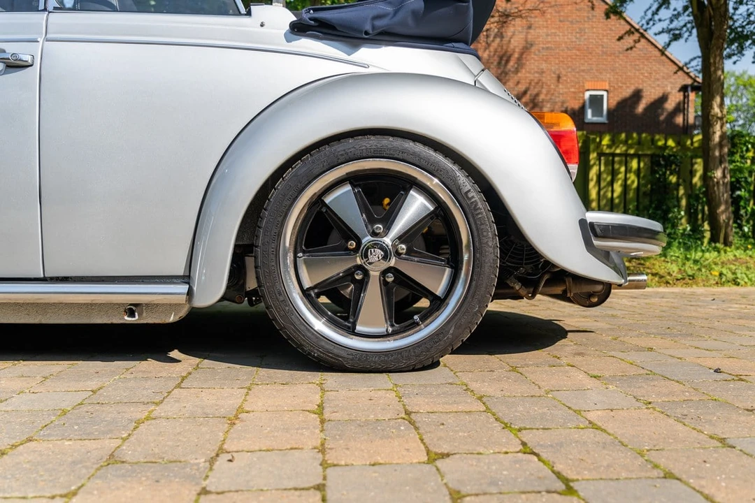 1977 Volkswagen Super Beetle - Image 19 of 30