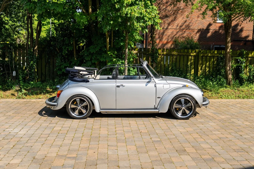1977 Volkswagen Super Beetle - Image 10 of 30
