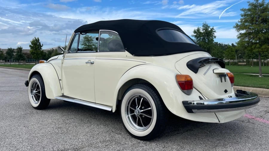 1977 Volkswagen Super Beetle - Image 4 of 10